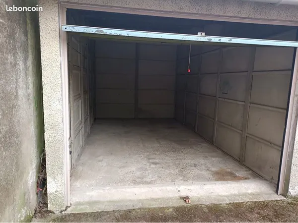 Stationnement Vente Agen   12000€