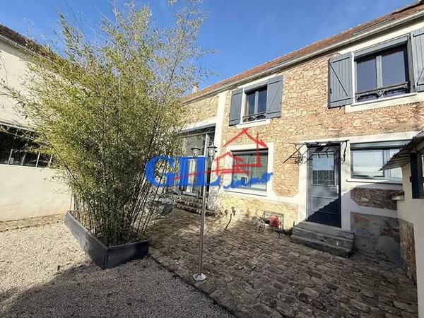 Maison 9 pièces 220 m²
