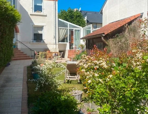 A vendre maison 150m2 architecture 1900
