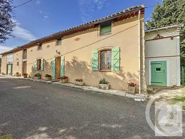 Maison 6 pièces 286 m²