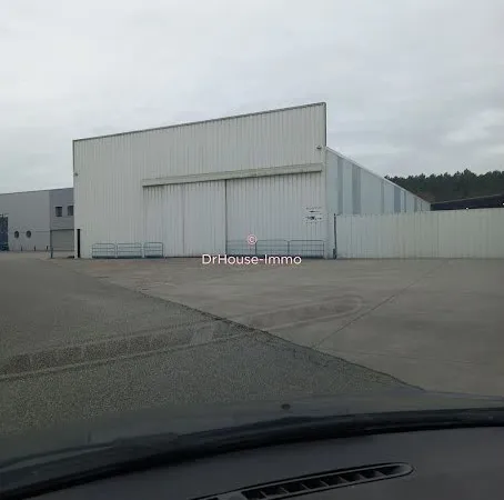Parking/Garage/Box 3400 m²