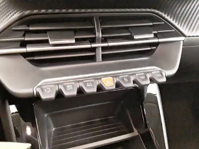 Peugeot 208 puretech 75 s&amp;s bvm5 — photo 70