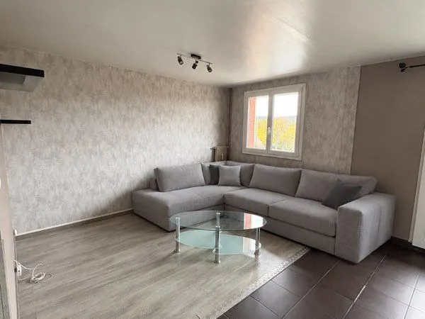 À louer - Appartement meublé lumineux de 70 m² avec balcon et cave