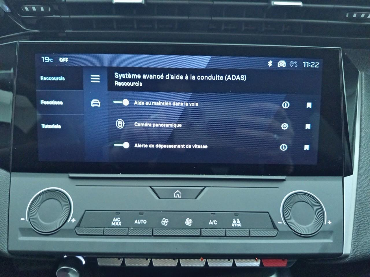Peugeot 308 sw phev 180 e-eat8 allure — photo 31