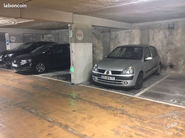 Emplacement de parking Paris 10 Metro Louis Blanc