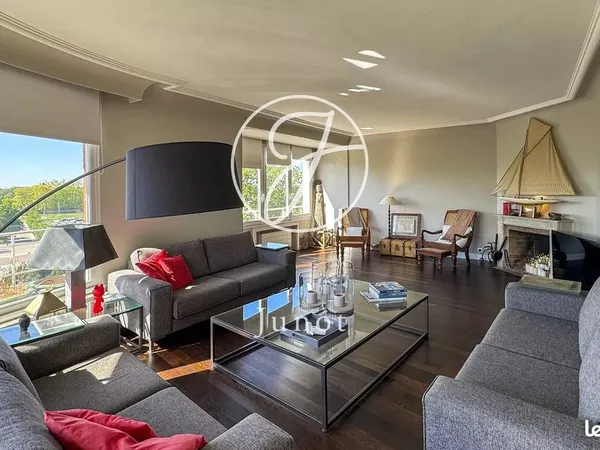 Appartement 5 pièces 166 m²