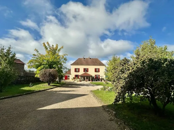 Maison de luxe 8 pièces 210 m²