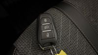 Peugeot 208 1.2 PureTech 100ch S&S Allure — photo 16