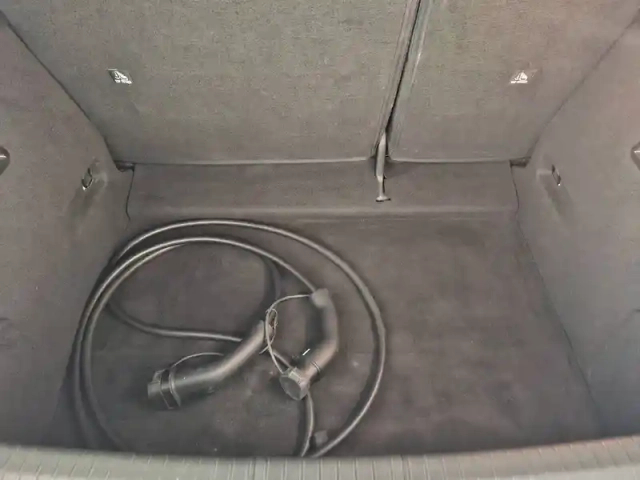 Renault Megane e-tech ev60 130ch optimum charge — photo 22