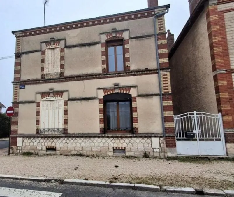 Photo 1