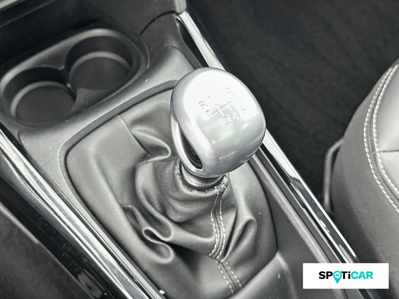 Peugeot 2008 1.2 puretech 130ch e6.c allure s&s — photo 14