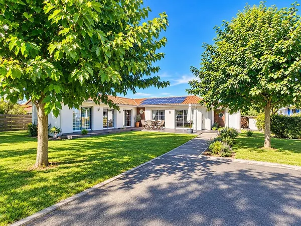 A vendre, maison contemporaine à LEON