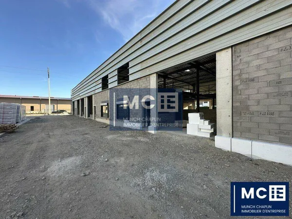 Local d'activité 307 m²