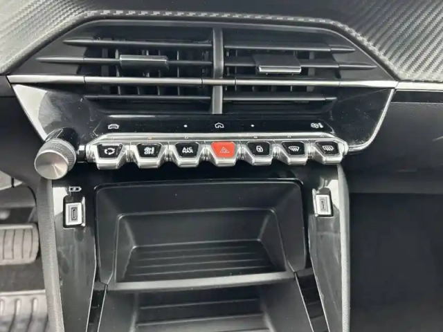 Peugeot 208 hybrid 100 e-dcs6 — photo 21