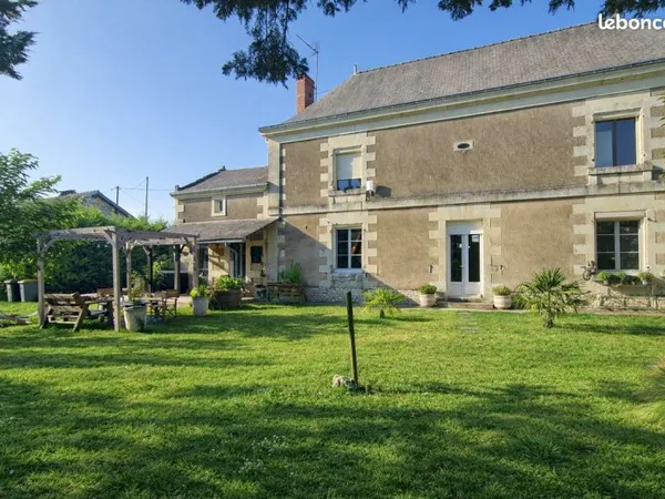 Maison 5 pièces 196 m²