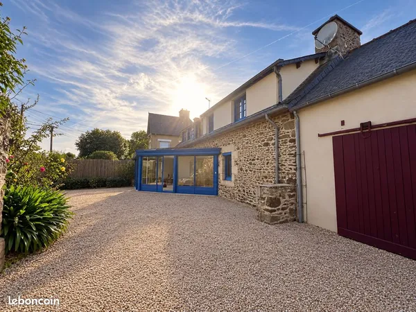 Maison en pierre - env. 145 m² - terrain env. 800 m² - Plourhan
