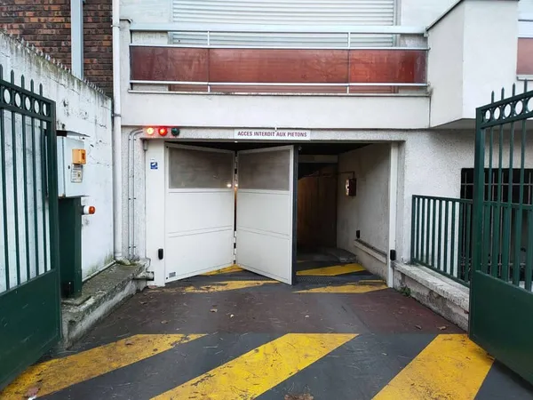 Parking 13 m²