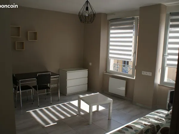 Appartement Location Verdun 1p 25m² 370€