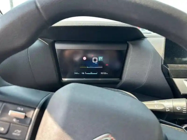 Citroën C4 e- 136 ch automatique — photo 10