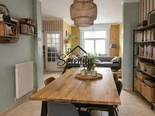 Maison, 4 chambres, cave et jardin.