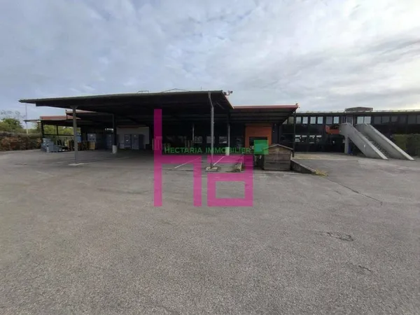 Local d'activité 1120 m²