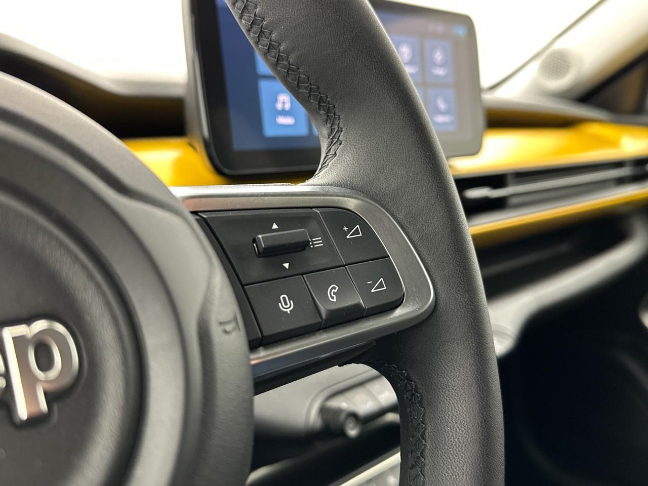 Jeep Avenger 115 kw 4x2 summit — photo 21