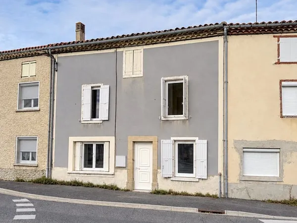 Maison de village avec cour à Sémalens