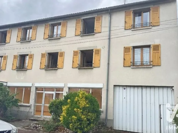 Immeuble 868 m²