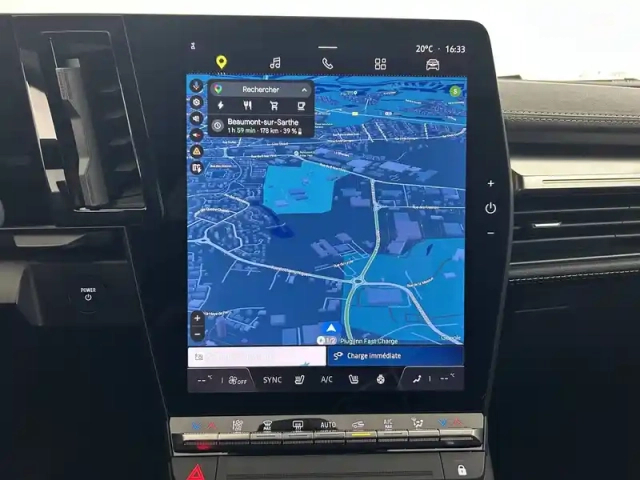 Renault Megane e-tech ev60 220 ch super charge — photo 32