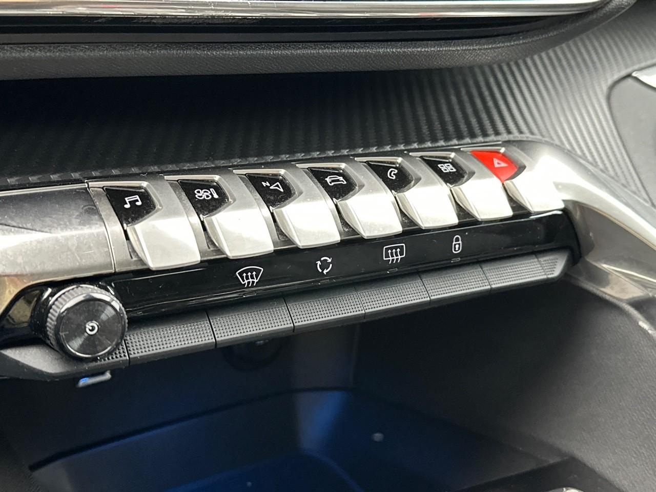 Peugeot 3008 puretech 130ch s&s eat8 allure pack — photo 27