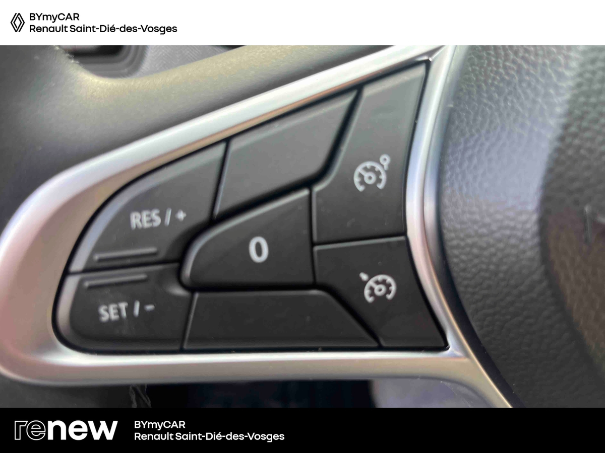 Renault Clio E-Tech full hybrid 145 — photo 19