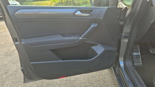 Volkswagen Touran 1.0 TSI 115 - Connect – 2019 – 91222 km – Essence – Boîte Manuelle — photo 31