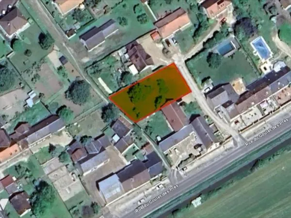 Terrain 721 m²