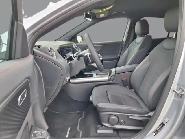 Mercedes Eqa 250+ — photo 15