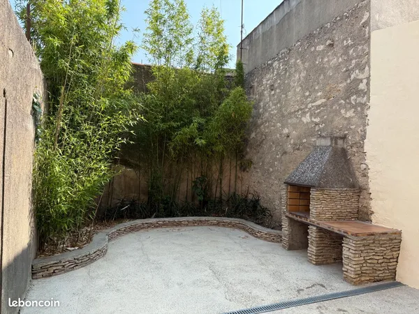 Maison de village meublée 80 m² - Rénovée en 2025 - Grande cour - Climatisation