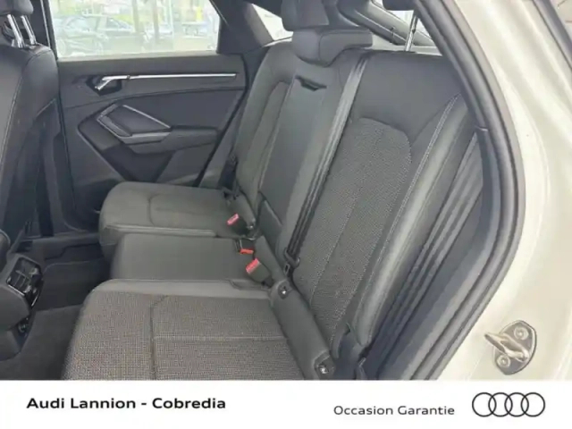 Audi Q3 sportback 35 tdi 150ch s line s tronic 7 — photo 10