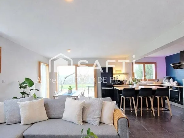 Maison 6 pièces 125 m²