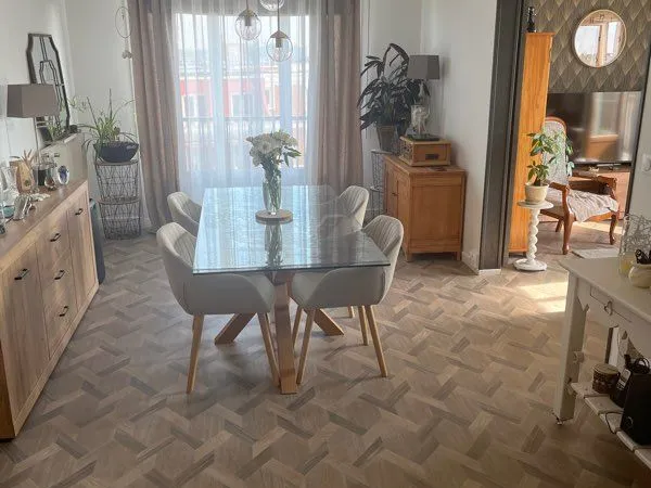 Appartement 3 pièces 77m2