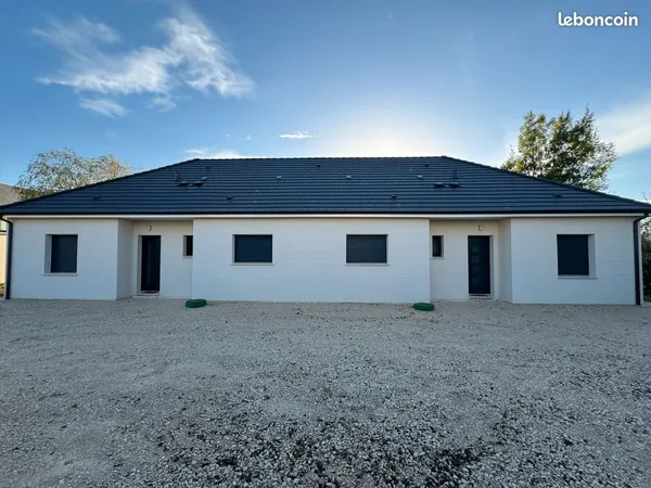 Maison à louer à Berry Bouy