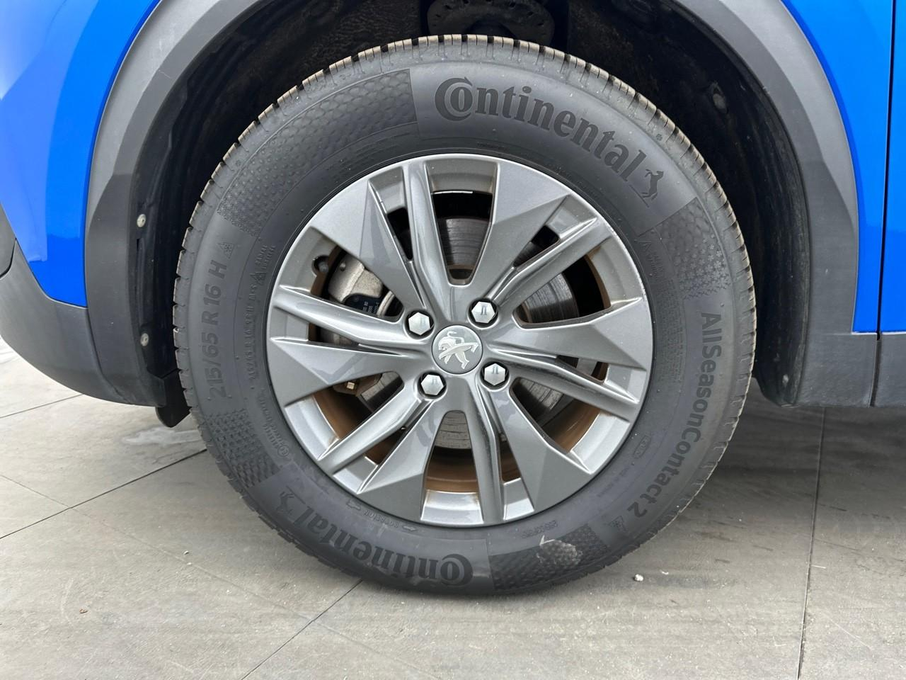 Peugeot 2008 electrique 136 ch style — photo 14