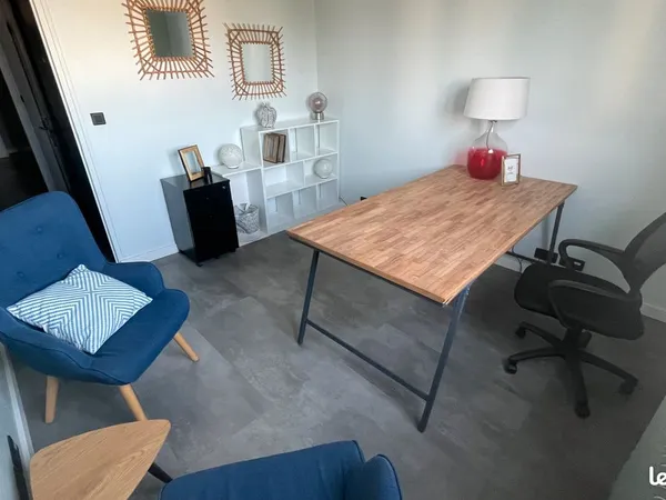 Bureau privatif meublé de 17,34 m² - Lucé centre - 360 CC/mois
