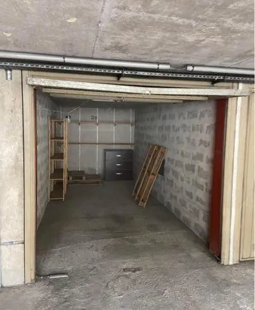 Garage box fermé ( le cannet 06110)