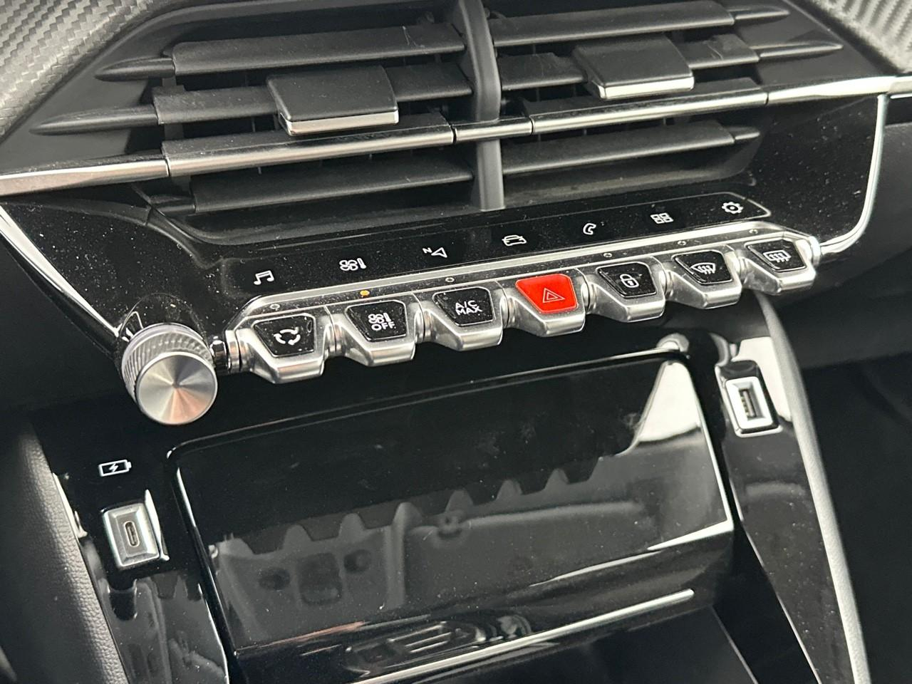 Peugeot 208 puretech 100 s&s eat8 active pack — photo 28