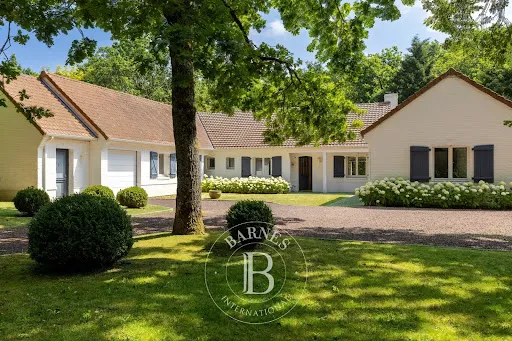 Maison 7 pièces 204 m²