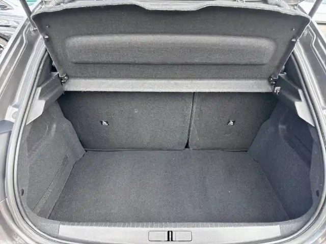 Peugeot 208 puretech 100 s&amp;s eat8 — photo 6