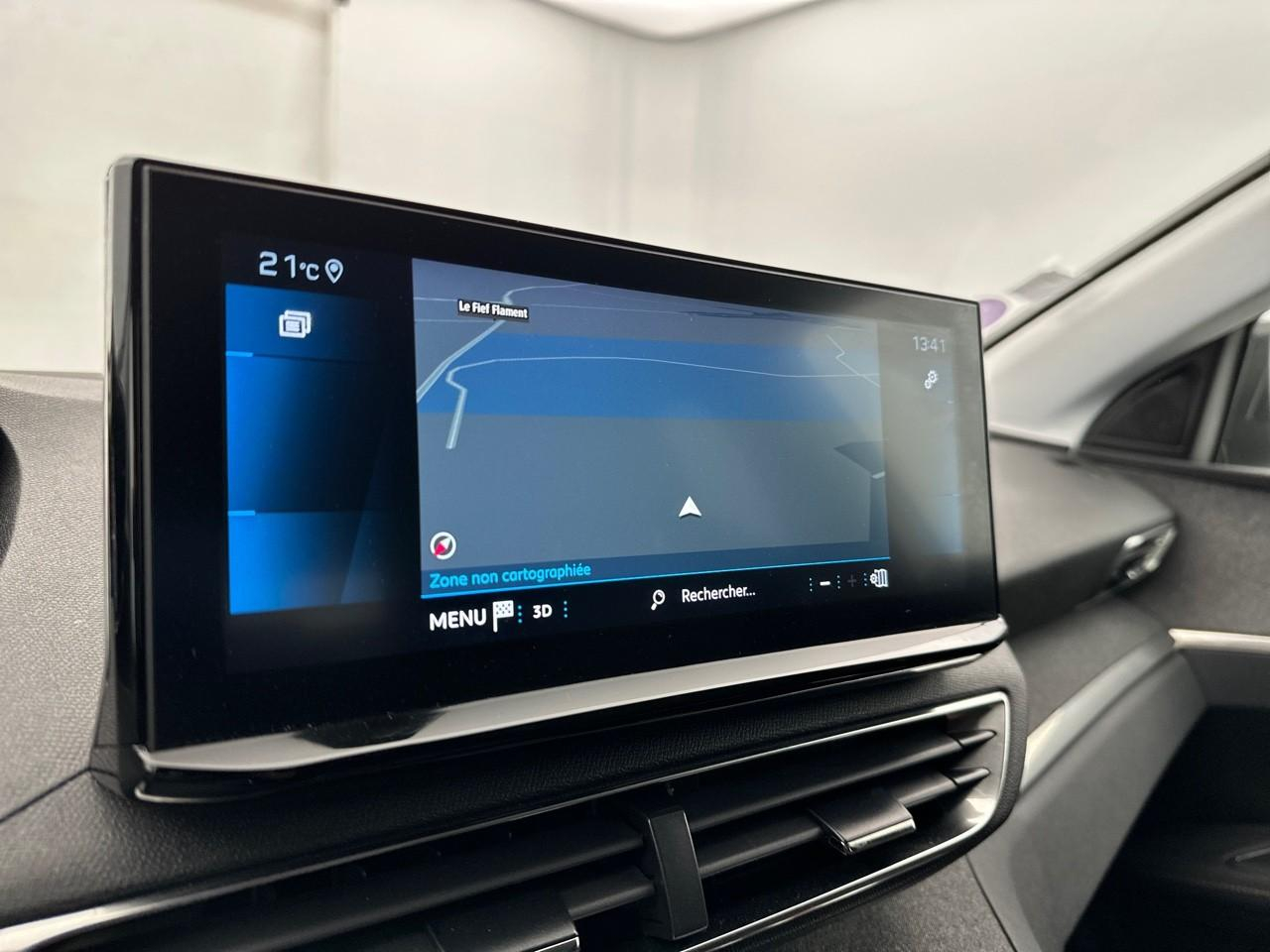 Peugeot 3008 puretech 130ch s&s eat8 roadtrip — photo 10
