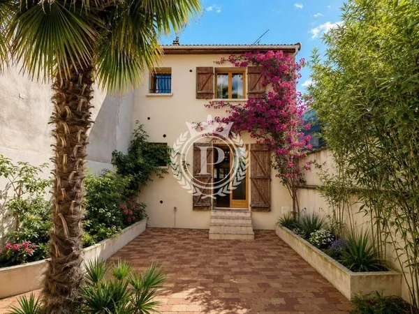 Maison 6 pièces 200 m²
