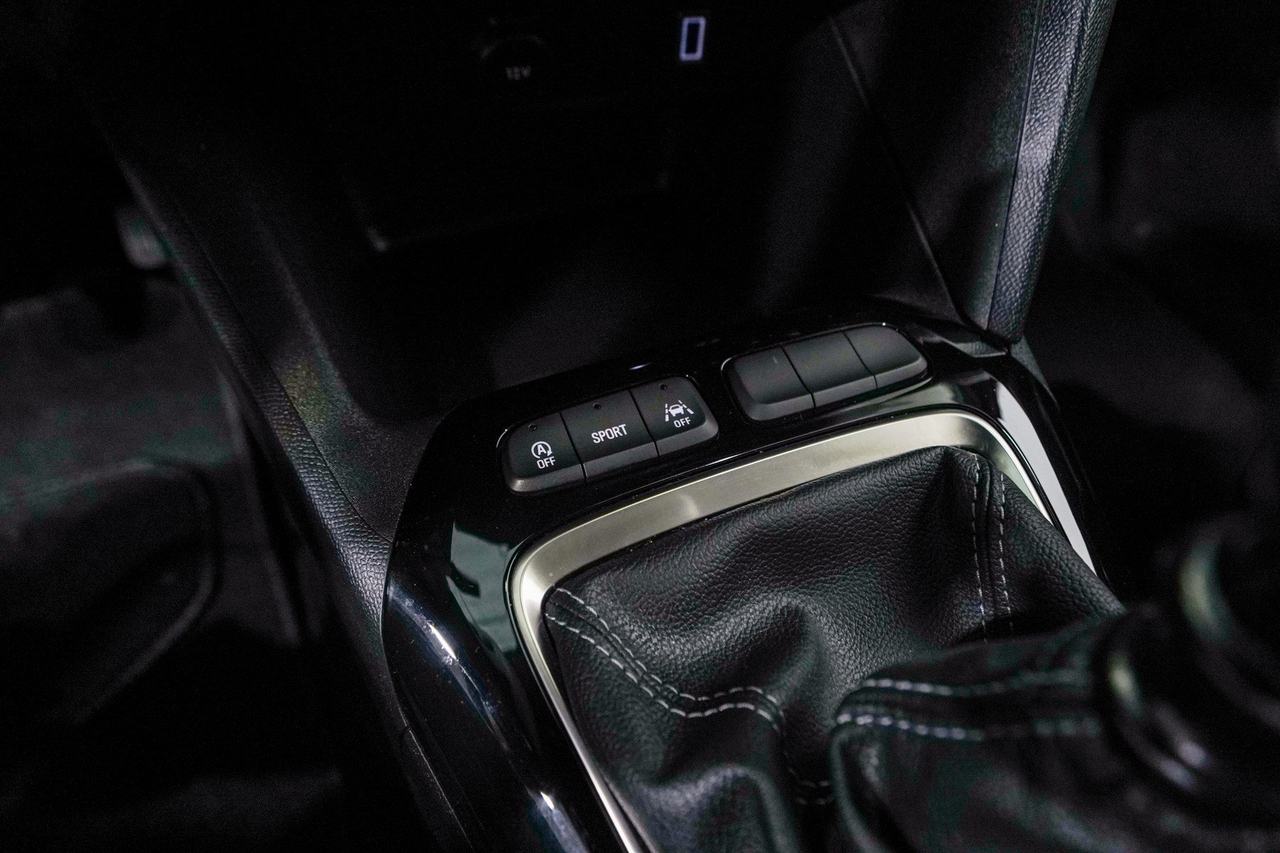 Opel Corsa — photo 24