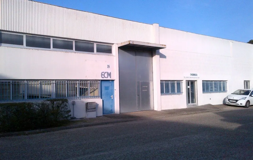 Photo 1