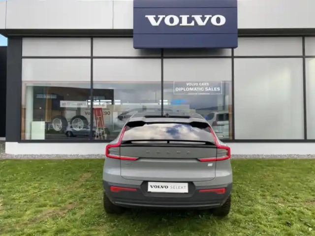 Volvo C40 recharge extended range 252ch ultimate — photo 19